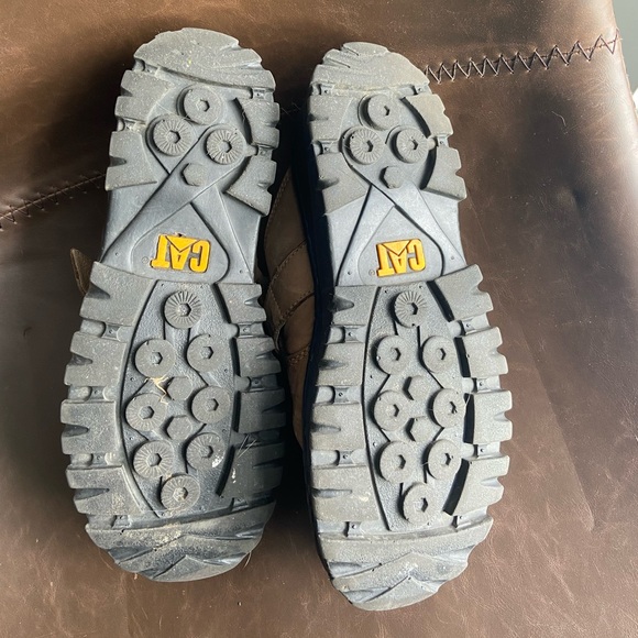 CAT Leather Clogs - Picture 2 of 4